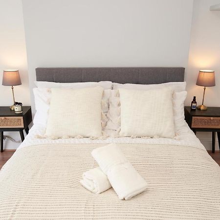 Excellent, Three Bedroom North London Apartment With Free Parking Εξωτερικό φωτογραφία