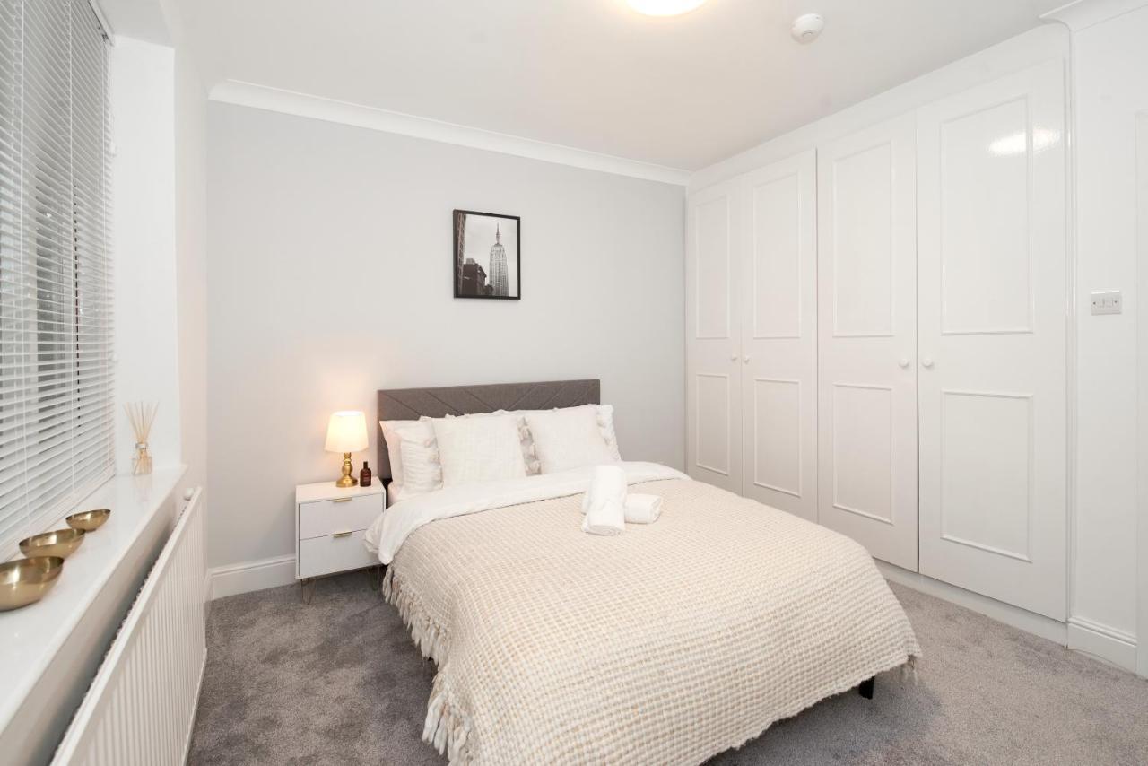 Excellent, Three Bedroom North London Apartment With Free Parking Εξωτερικό φωτογραφία