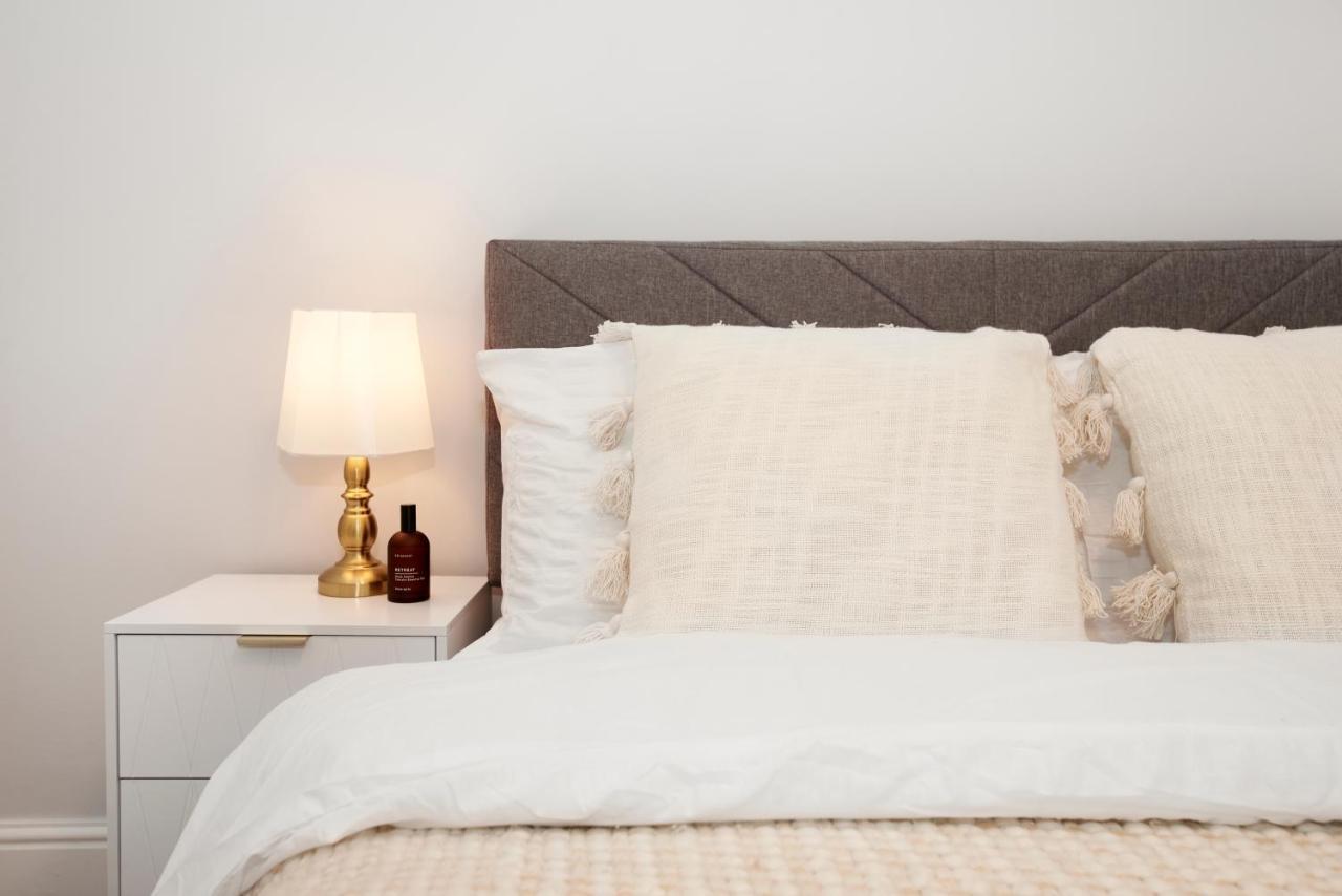 Excellent, Three Bedroom North London Apartment With Free Parking Εξωτερικό φωτογραφία