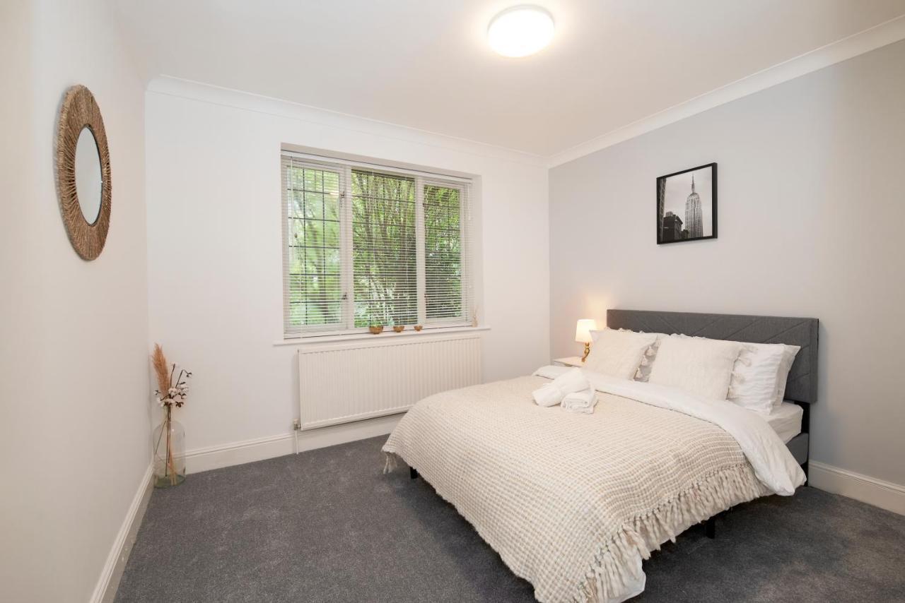 Excellent, Three Bedroom North London Apartment With Free Parking Εξωτερικό φωτογραφία